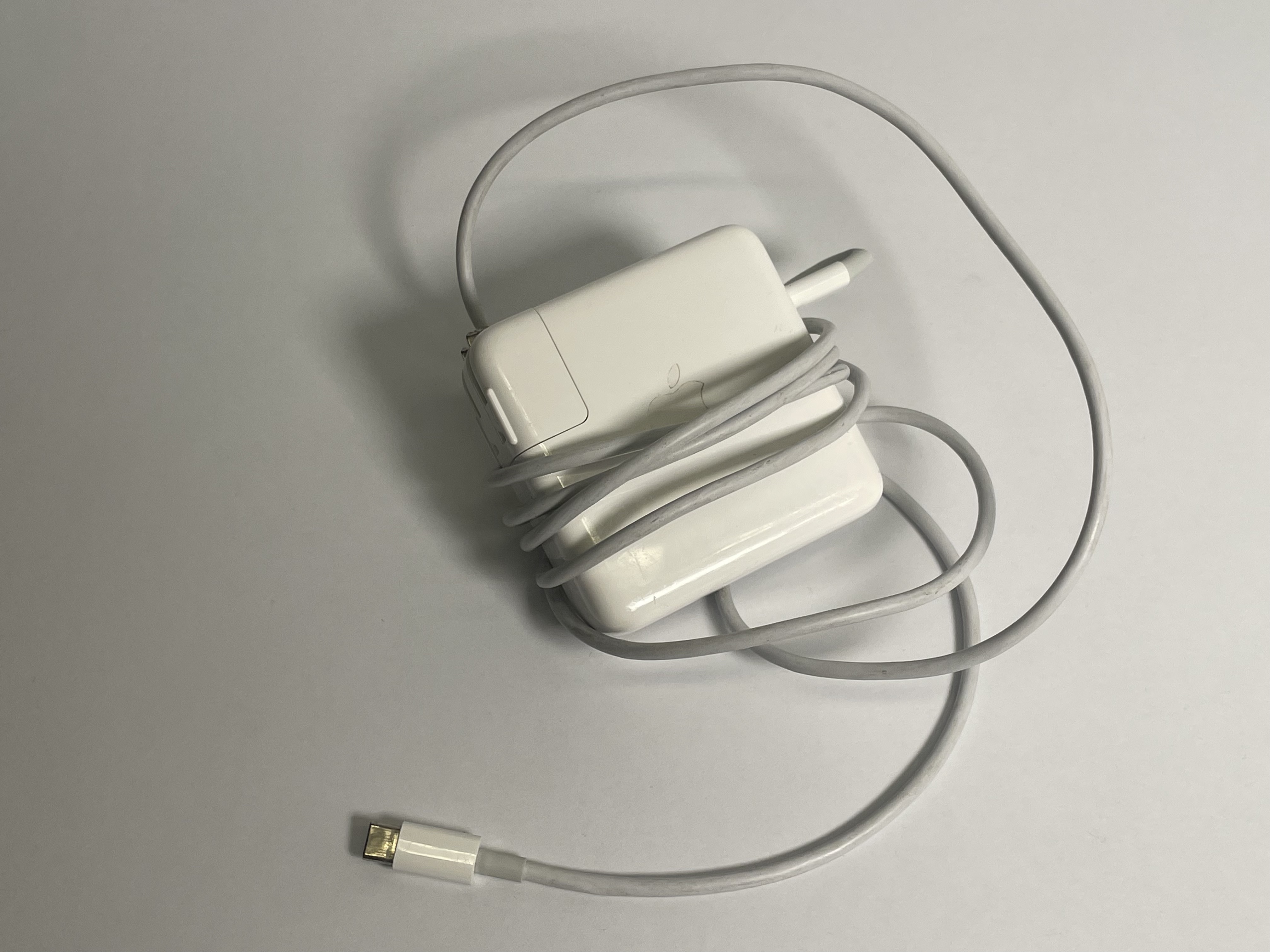 Macbook Charger img