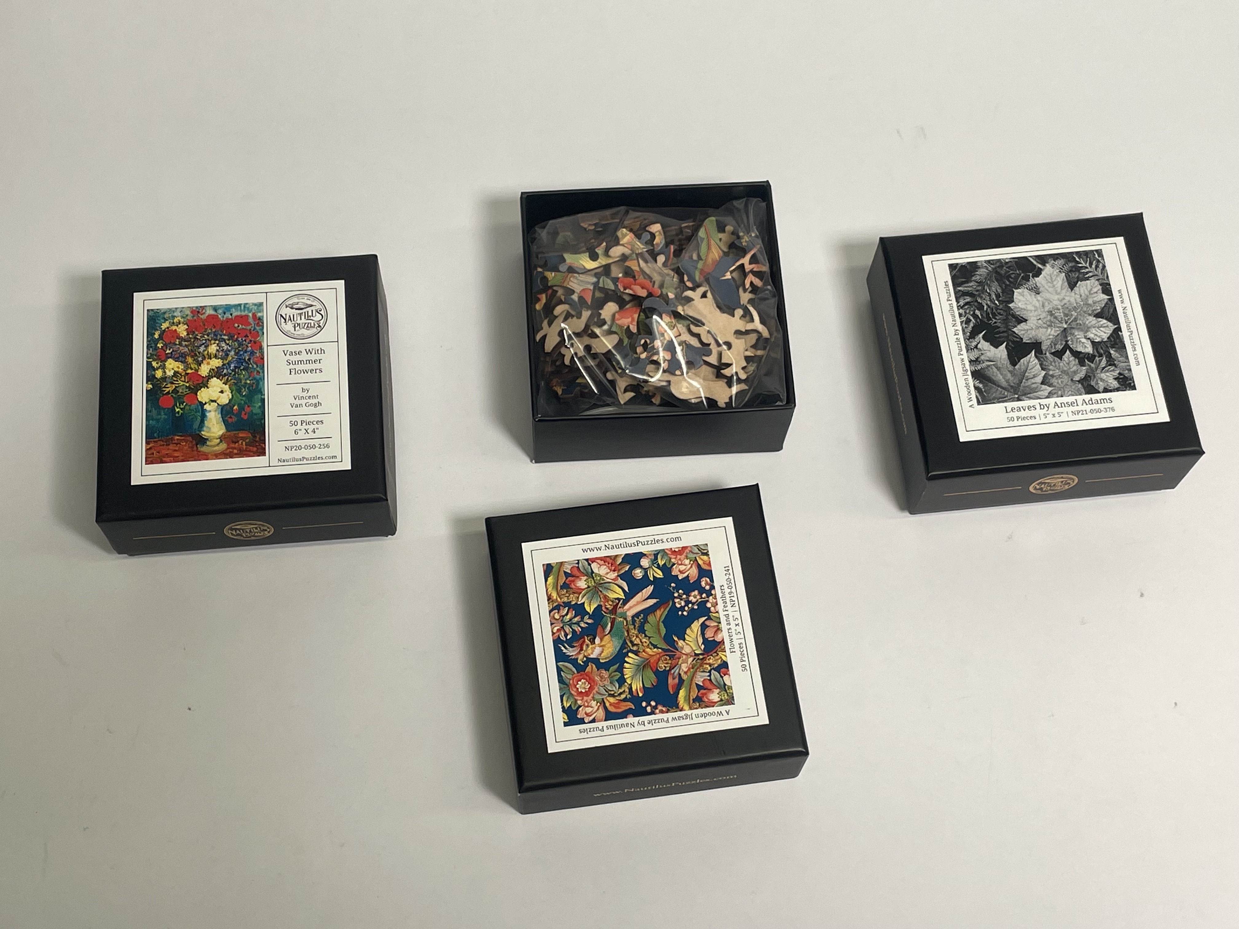 Bag of Three Jigsaw Puzzles Flowers Leaves  img